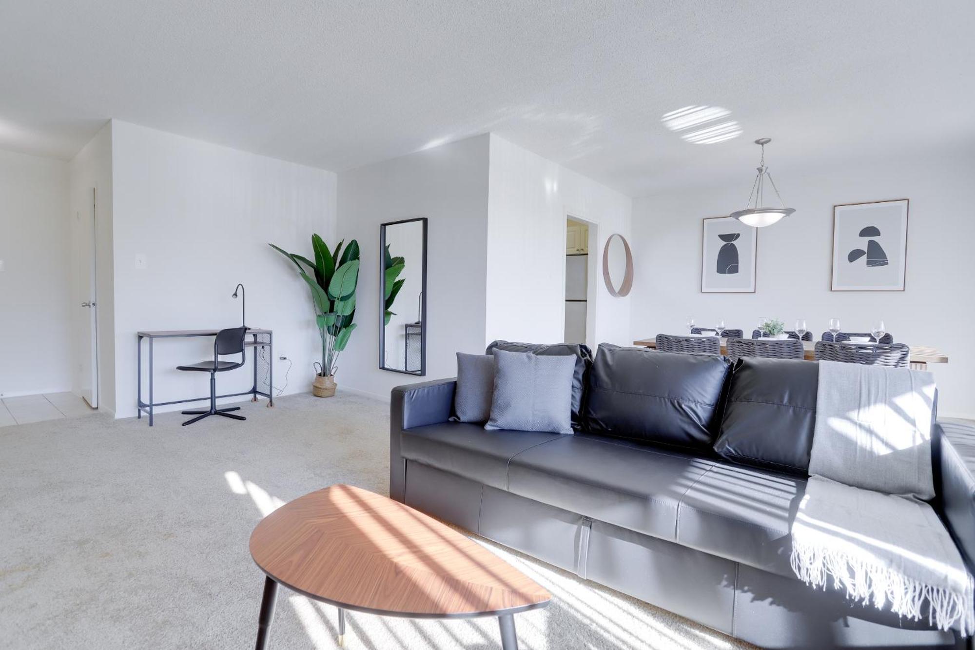 Spacious 2 Bedrooms Apt @Crystal City With Gym Арлингтон Экстерьер фото