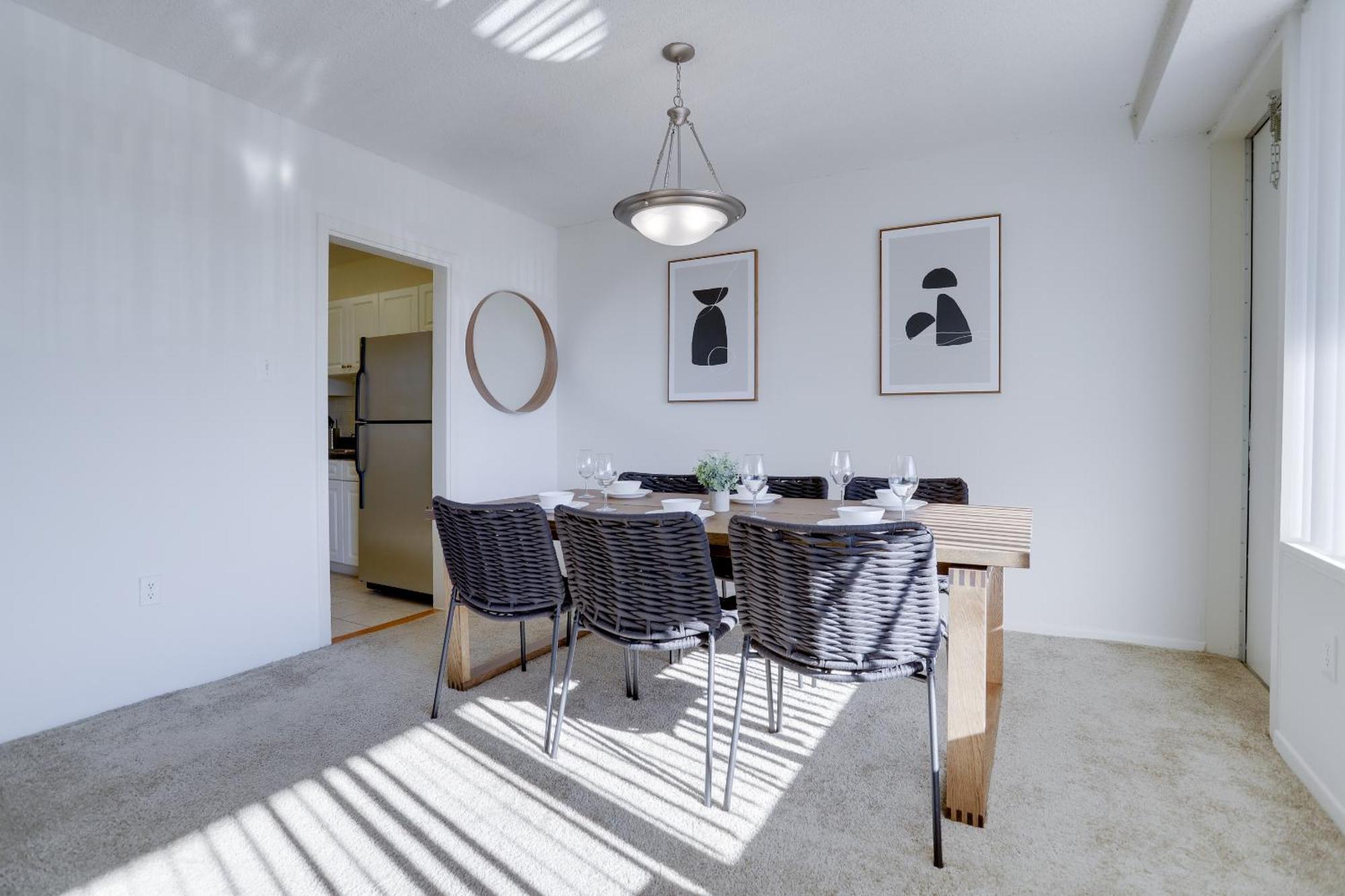 Spacious 2 Bedrooms Apt @Crystal City With Gym Арлингтон Экстерьер фото