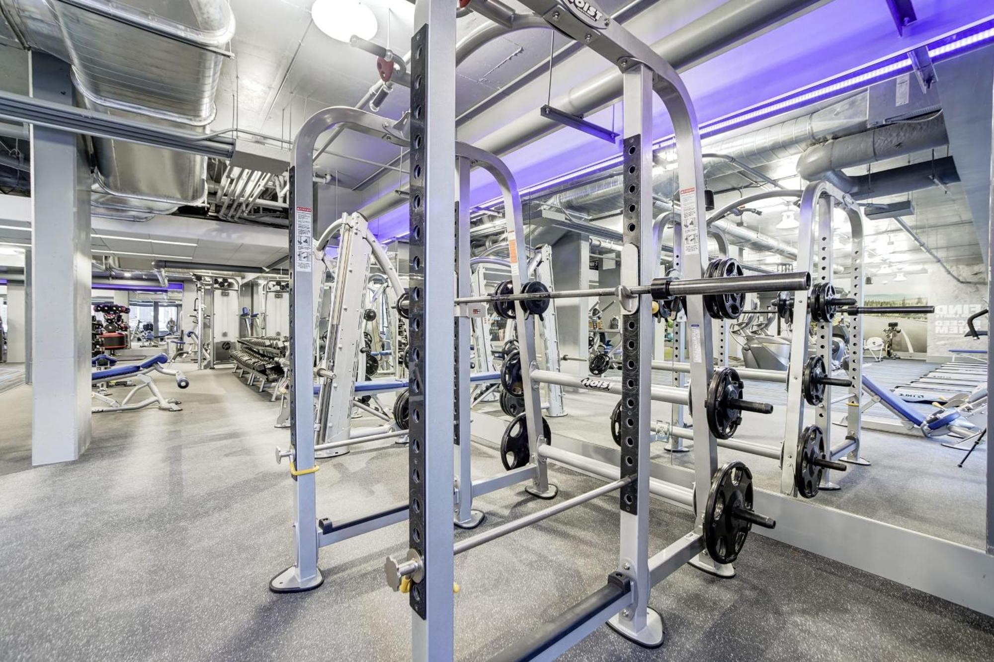 Spacious 2 Bedrooms Apt @Crystal City With Gym Арлингтон Экстерьер фото